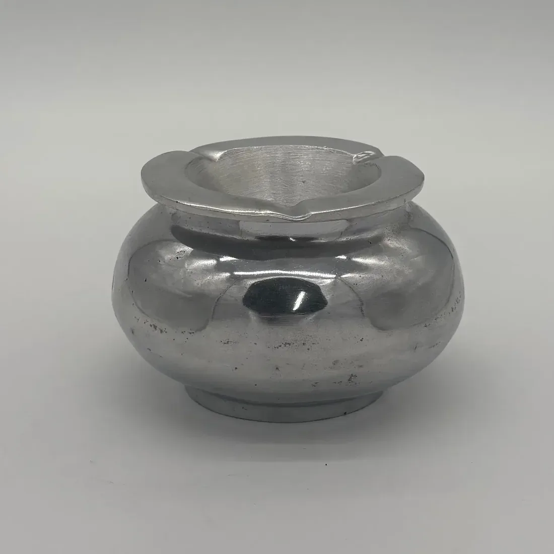 Cendriers en aluminium
